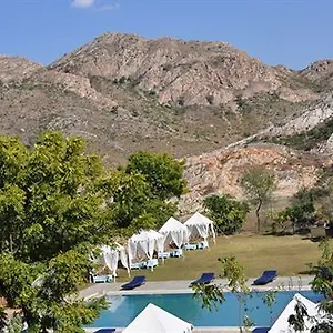 Hotel Aravali Silence Lakend & Adventures